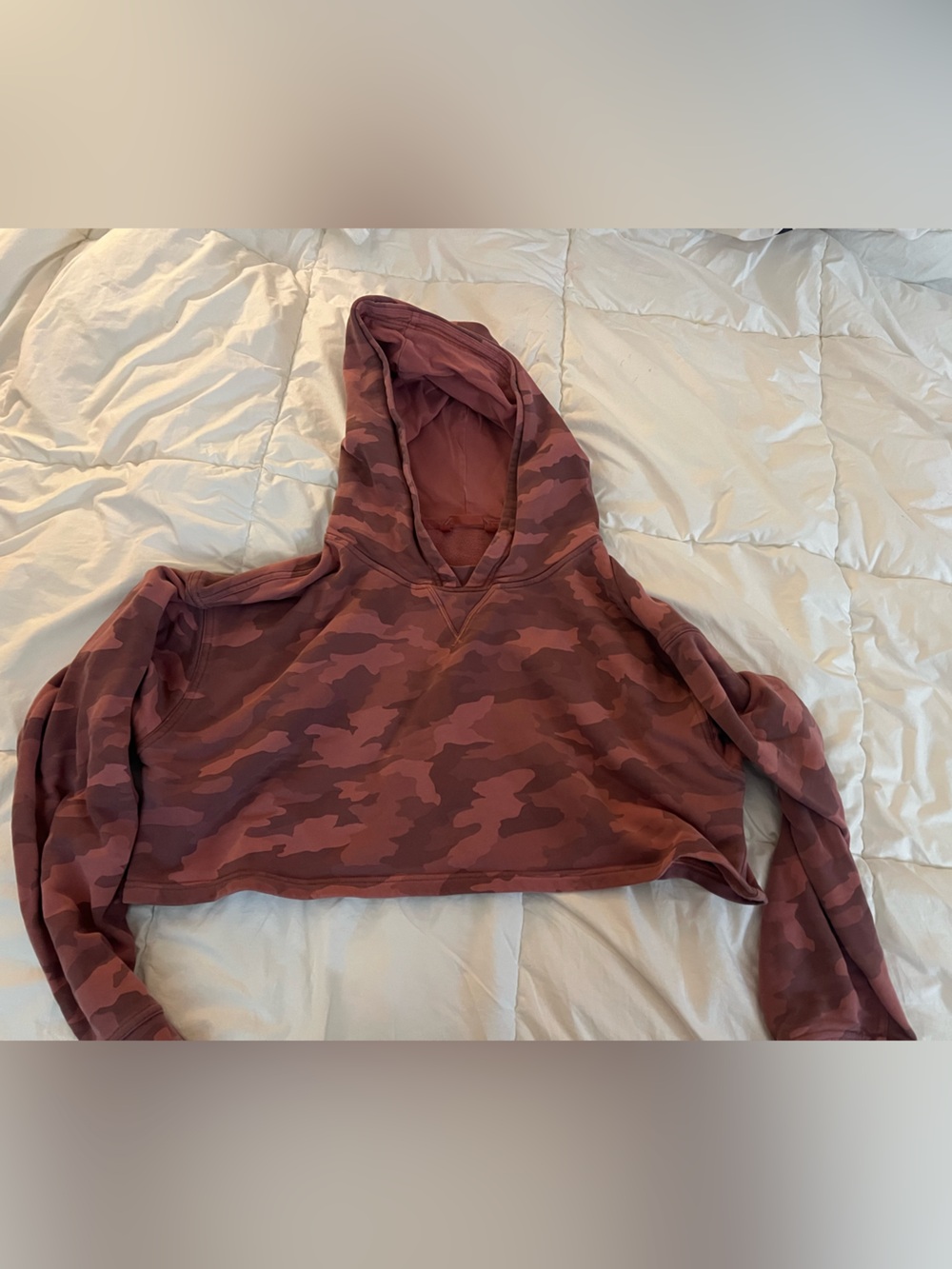 lululemon athletica Cropped Camo Hooded Sweatshirt - Dusty Rose